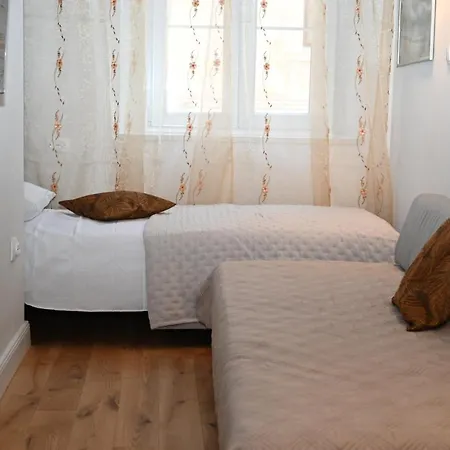 Old Town Apartment Omiš Extérieur photo